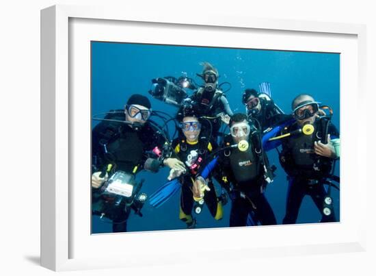 Divers-Matthew Oldfield-Framed Photographic Print