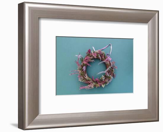 DIY, autumnal decoration, willow wreath, heather-mauritius images-Framed Photographic Print