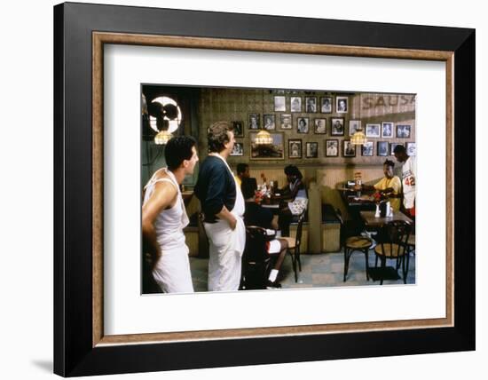 DO THE RIGHT THING de SpikeLee avec John Turturro, Danny Aiello, Giancarlo Esposito et Spike Lee, 1-null-Framed Photo