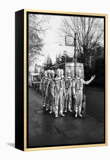 Doctor Who 1967-Victor Crawshaw-Framed Premier Image Canvas