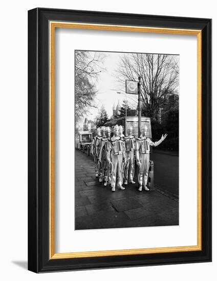 Doctor Who 1967-Victor Crawshaw-Framed Photographic Print