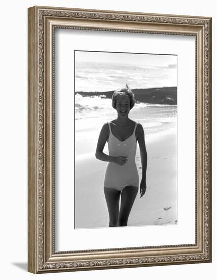 Dodie Currie, 25, Pacific Palisades, Los Angeles, California-Allan Grant-Framed Photographic Print