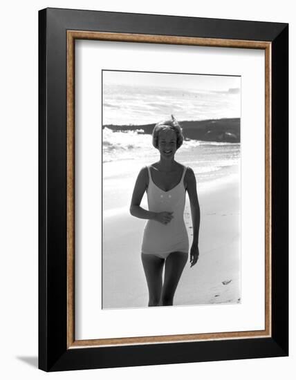 Dodie Currie, 25, Pacific Palisades, Los Angeles, California-Allan Grant-Framed Photographic Print