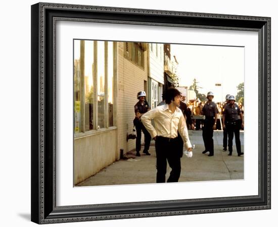 Dog Day Afternoon, Al Pacino, 1975-null-Framed Photo