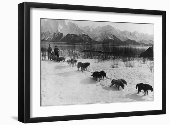 Dog Team Photograph - Alaska-Lantern Press-Framed Art Print