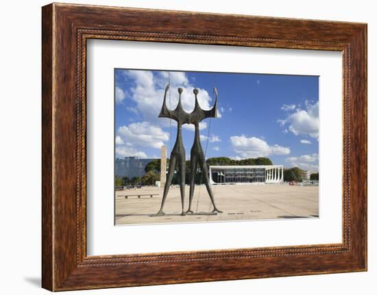 Dois Candangos (Two Labourers) Sculpture-Ian Trower-Framed Photographic Print