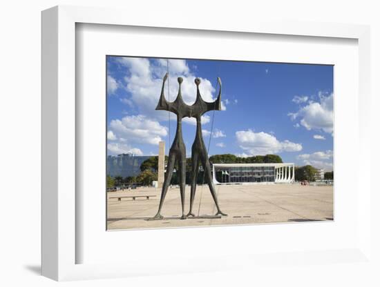 Dois Candangos (Two Labourers) Sculpture-Ian Trower-Framed Photographic Print