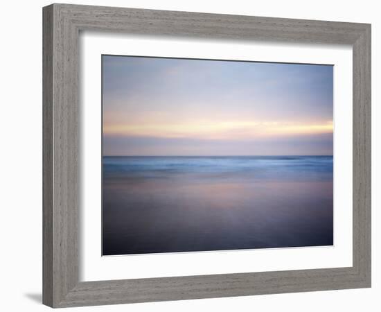 Dolente-Doug Chinnery-Framed Photographic Print