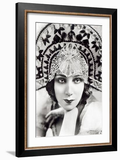 Dolores Del Rio, C.1925 (B/W Photo)-American Photographer-Framed Giclee Print