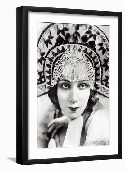 Dolores Del Rio, C.1925 (B/W Photo)-American Photographer-Framed Giclee Print