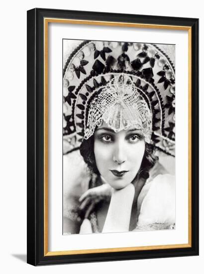 Dolores Del Rio, C.1925 (B/W Photo)-American Photographer-Framed Giclee Print