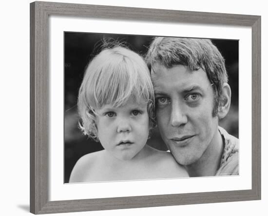 Donald Sutherland with Son Kiefer-Co Rentmeester-Framed Premium Photographic Print