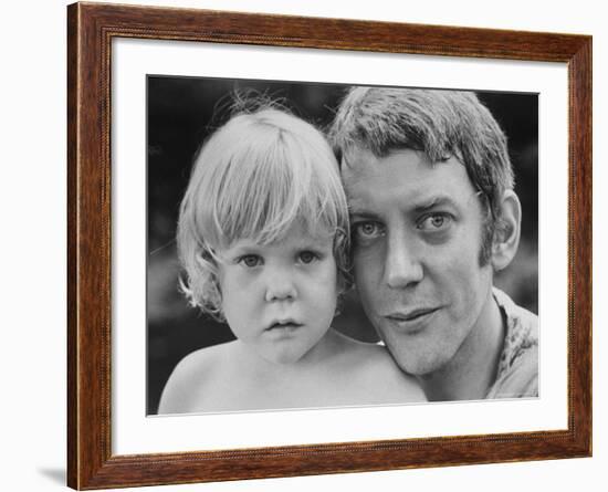 Donald Sutherland with Son Kiefer-Co Rentmeester-Framed Premium Photographic Print