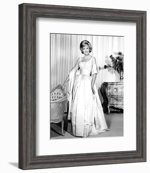 Donna Reed - The Donna Reed Show-null-Framed Photo