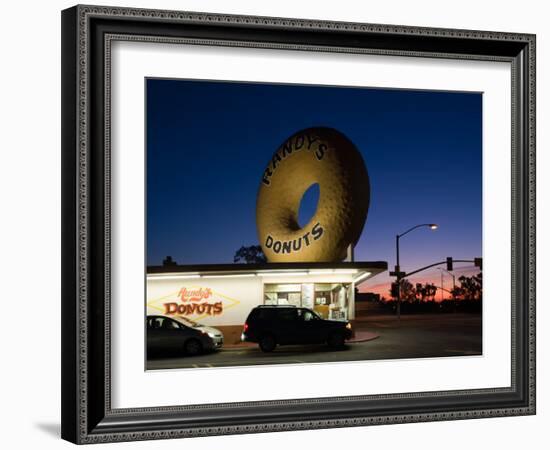 Donut's Shop at Dawn, Randy's Donuts, Inglewood, Los Angeles County, California, USA-null-Framed Photographic Print