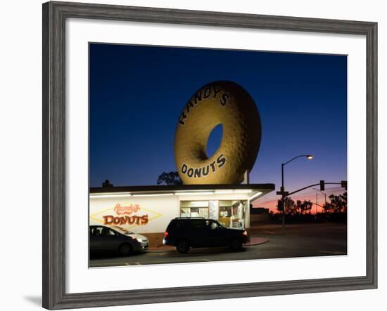 Donut's Shop at Dawn, Randy's Donuts, Inglewood, Los Angeles County, California, USA-null-Framed Photographic Print