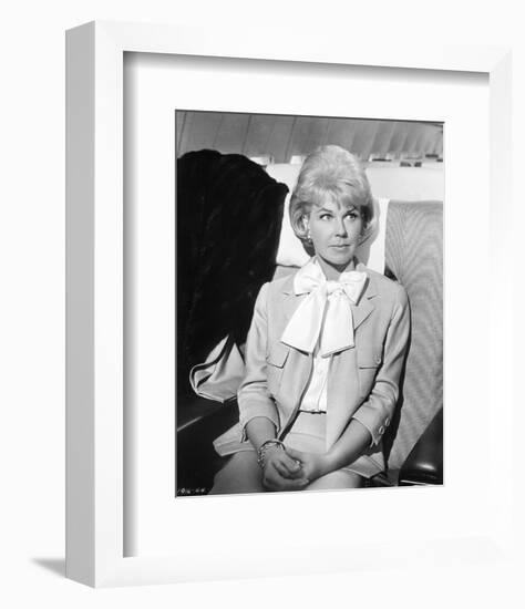 Doris Day - That Touch of Mink-null-Framed Photo