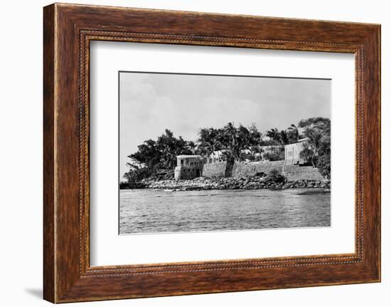 Doris Duke's Hawaiin Home-Bettmann-Framed Photographic Print