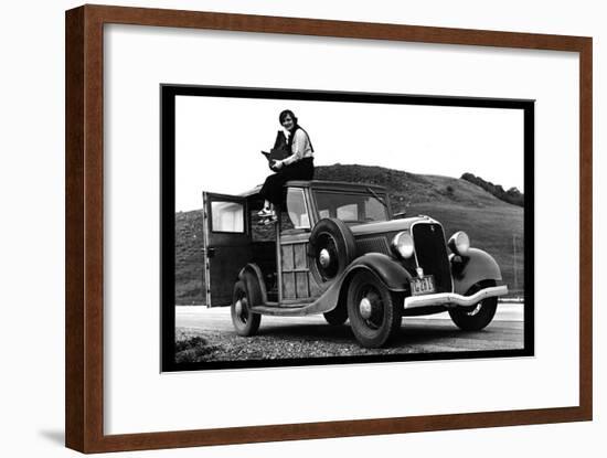 Dorothea Lange, Resettlement Administration Photographer-Dorothea Lange-Framed Art Print