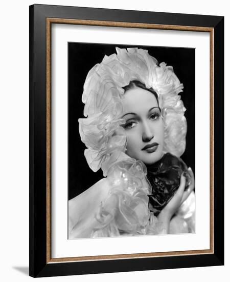 Dorothy Lamour, 1937-null-Framed Photo