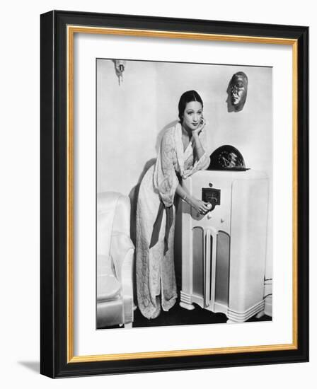 Dorothy Lamour, 1937-null-Framed Photographic Print