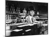 DOUBLE INDEMNITY, 1944 directed by BILLY WILDER Barbara Stanwyck and Fred McMurray (b/w photo)-null-Mounted Photo