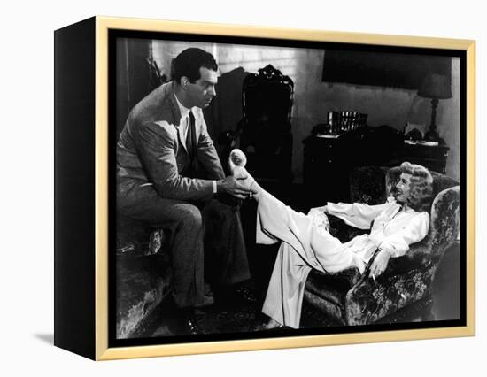 DOUBLE INDEMNITY, 1944 directed by BILLY WILDER Fred MacMurray and Barbara Stanwyck (b/w photo)-null-Framed Stretched Canvas