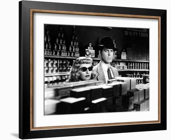 Double Indemnity, Barbara Stanwyck, Fred MacMurray, 1944-null-Framed Photo