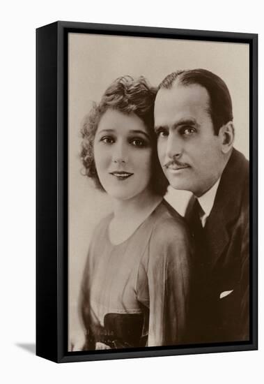 Douglas Fairbanks and Mary Pickford, American Film Actors-null-Framed Premier Image Canvas