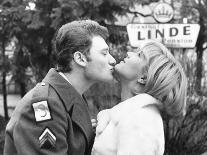 Johnny Hallyday Kissing Sylvie Vartan-DR-Photographic Print