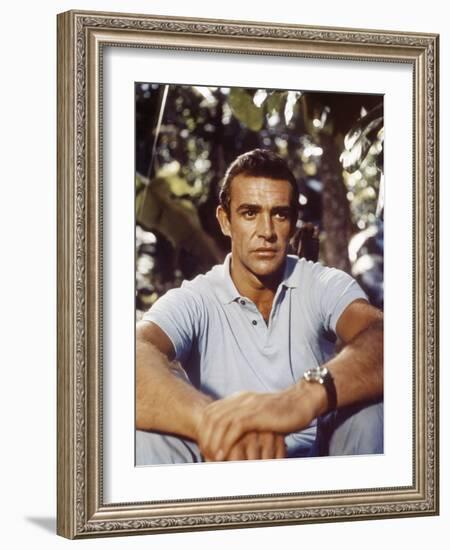 Dr No 1962 Directed by Terence Young Sean Connery-null-Framed Photo