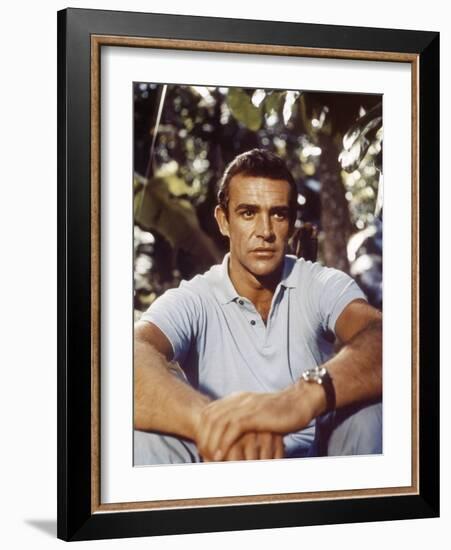 Dr No 1962 Directed by Terence Young Sean Connery-null-Framed Photo