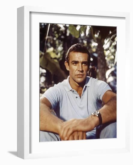 Dr No 1962 Directed by Terence Young Sean Connery-null-Framed Photo