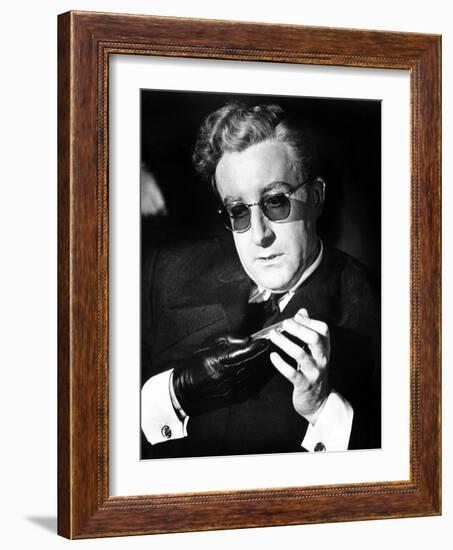 Dr. Strangelove, (aka Dr. Strangelove or: How I Learned To Stop Worrying And Love The Bomb), 1964-null-Framed Photo