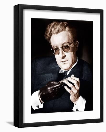 Dr. Strangelove, (aka Dr. Strangelove or: How I Learned To Stop Worrying And Love The Bomb), 1964-null-Framed Photo