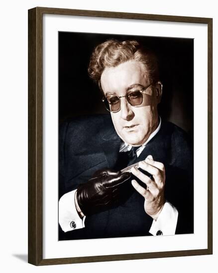 Dr. Strangelove, (aka Dr. Strangelove or: How I Learned To Stop Worrying And Love The Bomb), 1964-null-Framed Photo