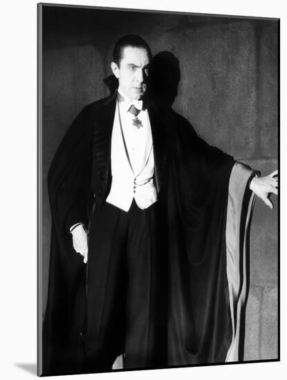 Dracula, Bela Lugosi, 1931-null-Mounted Photo