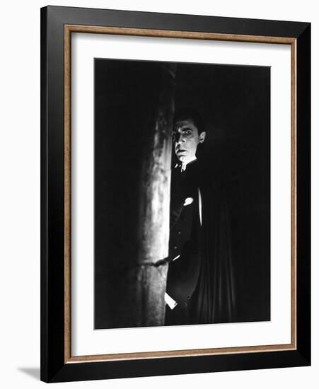 Dracula, Bela Lugosi, 1931-null-Framed Premium Photographic Print