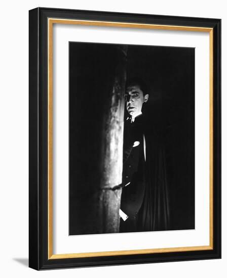 Dracula, Bela Lugosi, 1931-null-Framed Premium Photographic Print