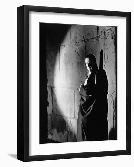 Dracula, Bela Lugosi, 1931-null-Framed Photo