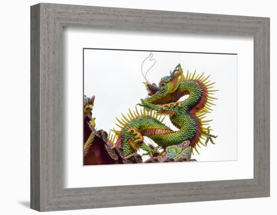 Dragon decoration on the roof in Lingxing Temple, Shibawang Gong Miao, Kaohsiung, Taiwan-Keren Su-Framed Photographic Print