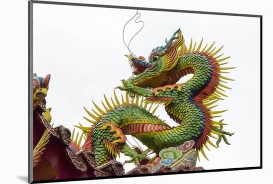 Dragon decoration on the roof in Lingxing Temple, Shibawang Gong Miao, Kaohsiung, Taiwan-Keren Su-Mounted Photographic Print