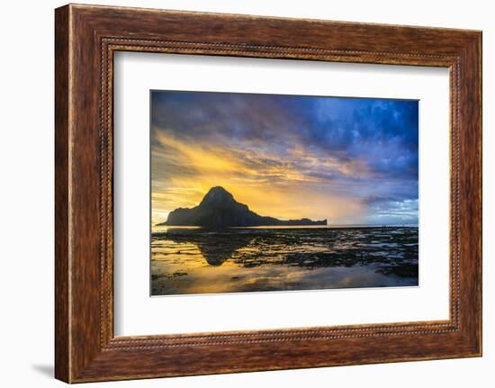 Dramatic Sunset Light over the Bay of El Nido, Bacuit Archipelago, Palawan, Philippines-Michael Runkel-Framed Photographic Print