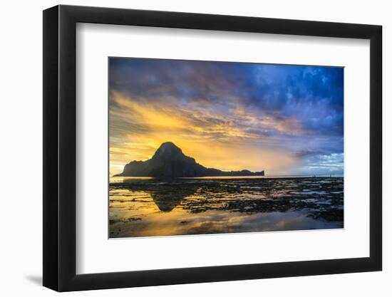 Dramatic Sunset Light over the Bay of El Nido, Bacuit Archipelago, Palawan, Philippines-Michael Runkel-Framed Photographic Print