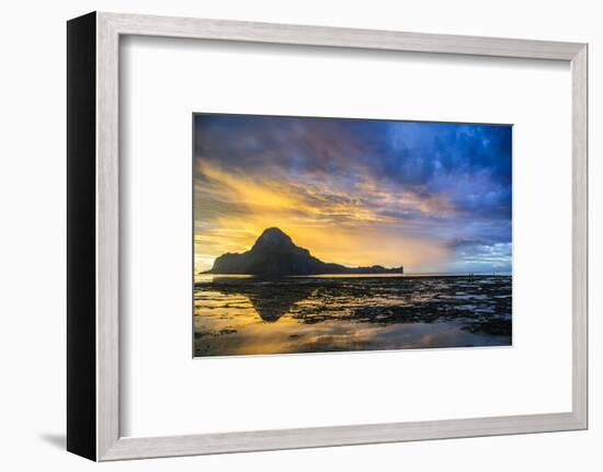 Dramatic Sunset Light over the Bay of El Nido, Bacuit Archipelago, Palawan, Philippines-Michael Runkel-Framed Photographic Print