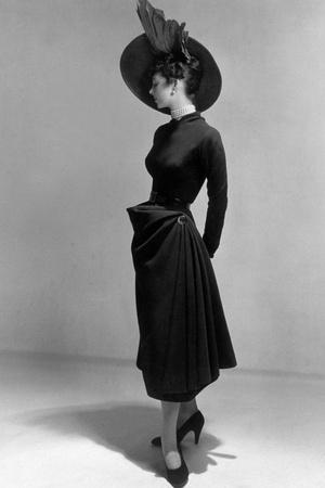 Dress by Christian Dior, 1948 (New Look Style)' Photo | Art.com