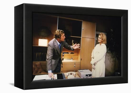 DRESSED TO KILL, 1980 directed by BRIAN by PALMA Michael Caine / Angie Dickinson (photo)-null-Framed Stretched Canvas