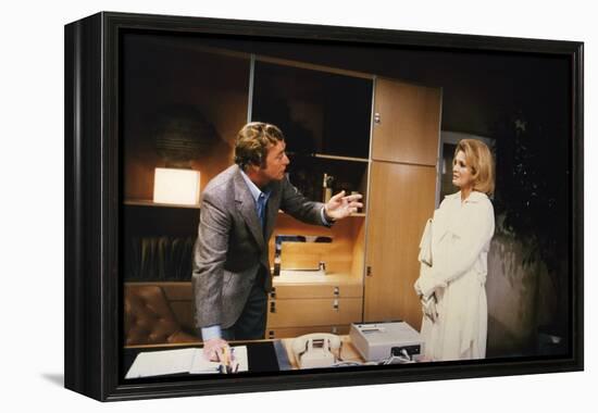 DRESSED TO KILL, 1980 directed by BRIAN by PALMA Michael Caine / Angie Dickinson (photo)-null-Framed Stretched Canvas