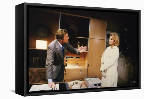 DRESSED TO KILL, 1980 directed by BRIAN by PALMA Michael Caine / Angie Dickinson (photo)-null-Framed Stretched Canvas