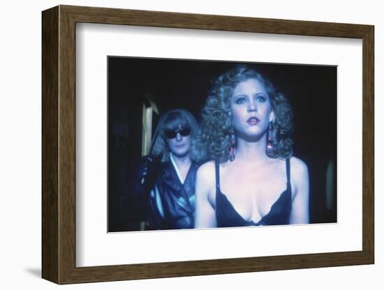 DRESSED TO KILL, 1980 directed by BRIAN by PALMA Michael Caine / Nancy Allen (photo)-null-Framed Photo